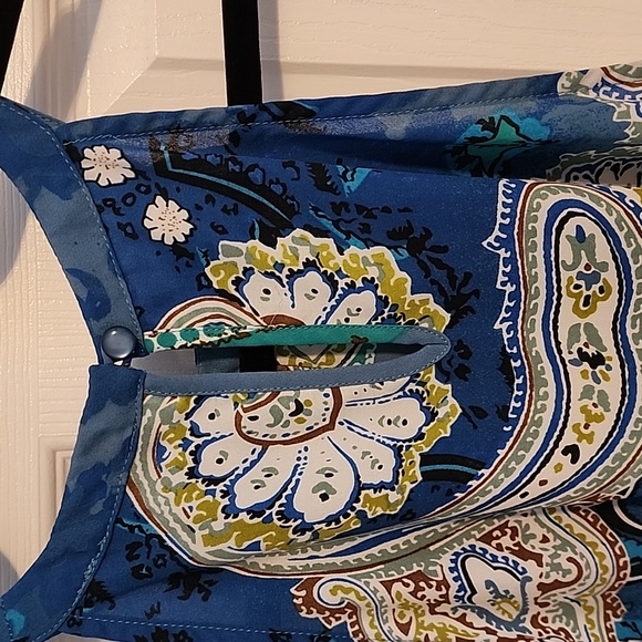 **Donated** Summer shirt - Picture 3 of 6